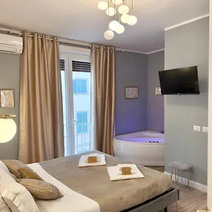 https://casa-tua-gracchi.it-romehotels.com
