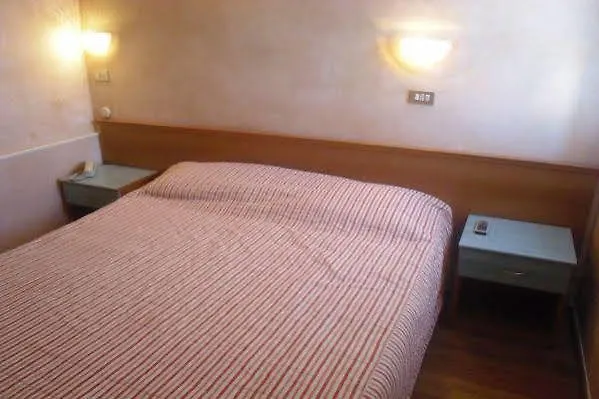 Hotel Britannia Rimini 3*,  Italien